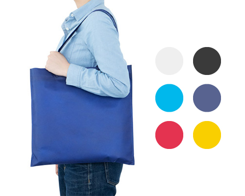 「不織布手提げバッグ」とは名前の通り、“不織布”でできたスクエア型のバッグ