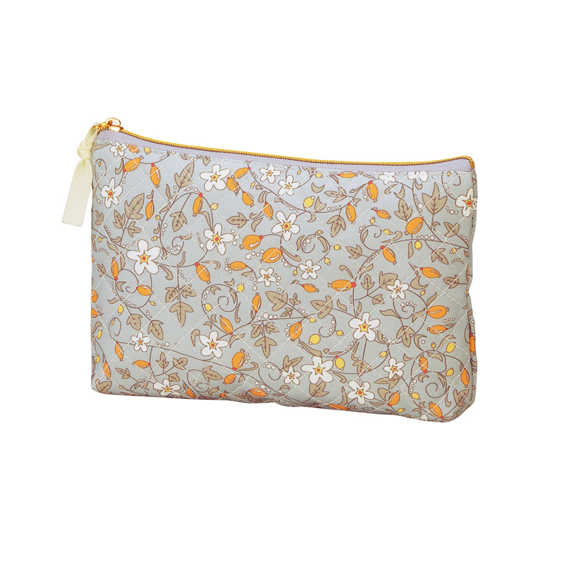 フィオリート・キルティングスリムポーチ