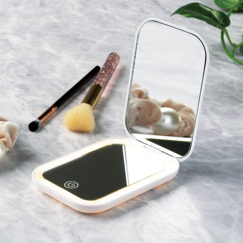 ライトアップコンパクトミラー