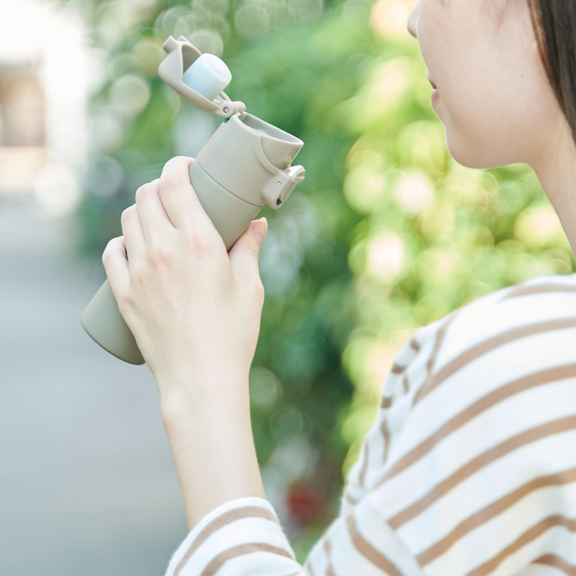 片手で飲めるワンタッチミニボトル140ml(グリーン)（B3833-1）画像-5