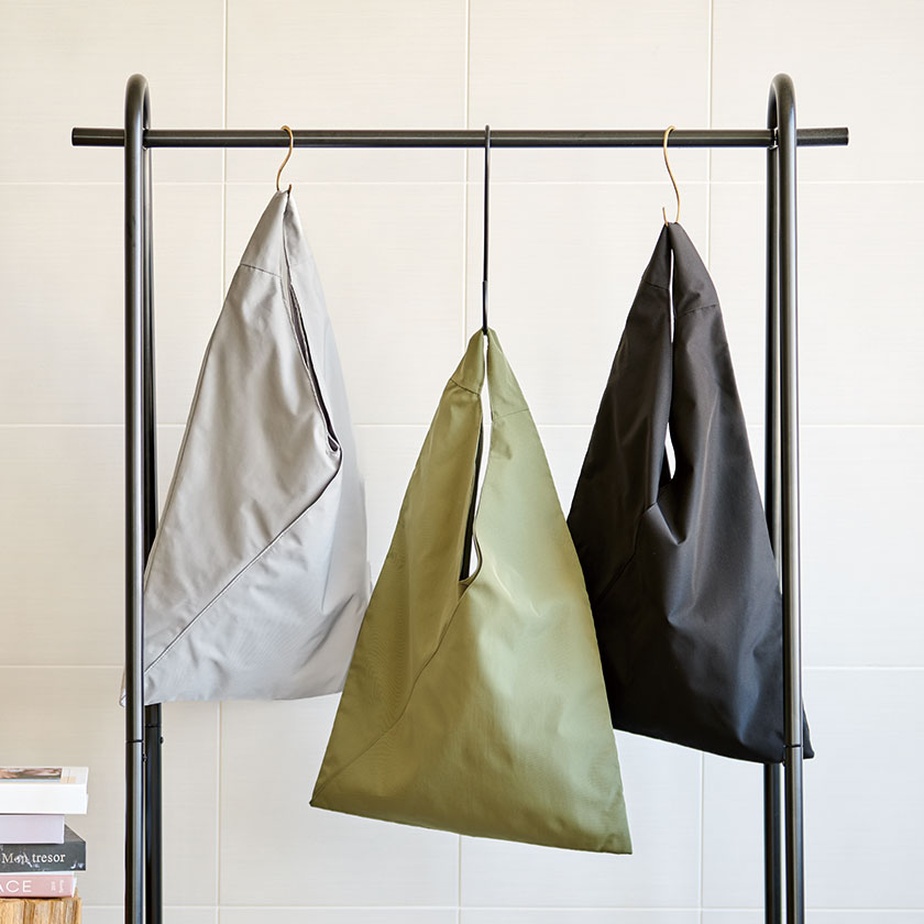 トライアングルトートバッグ(ブラック)（E3861-3）画像-3