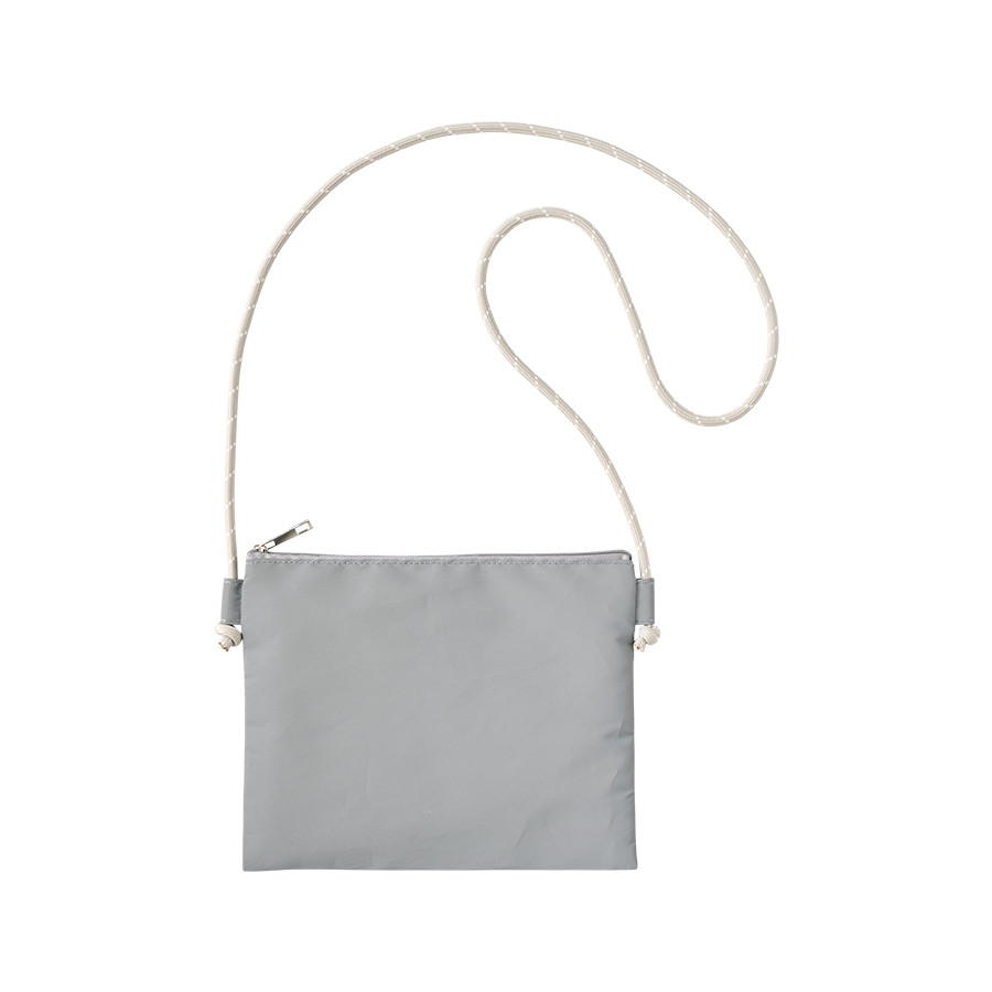 リフレクターサコッシュ